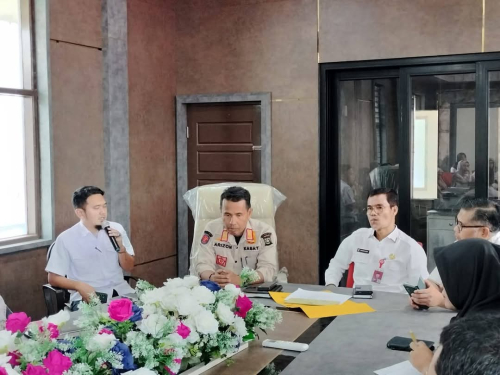 Ahmad Yuzar Tunjuk Kasatpol PP Arizon Sebagai Plt. Kadis Perindustrian