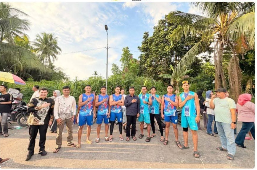 Tinjau Lomba Pacu Sampan, Bupati AY Sampaikan Soal Potensi Wisata