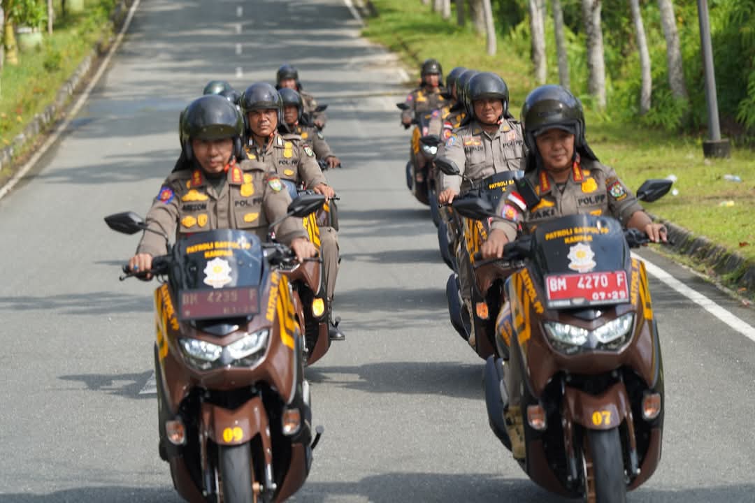 Pakai Kendaraan Operasional Baru, Kasatpol PP Kampar Pimpin Patroli Rutin